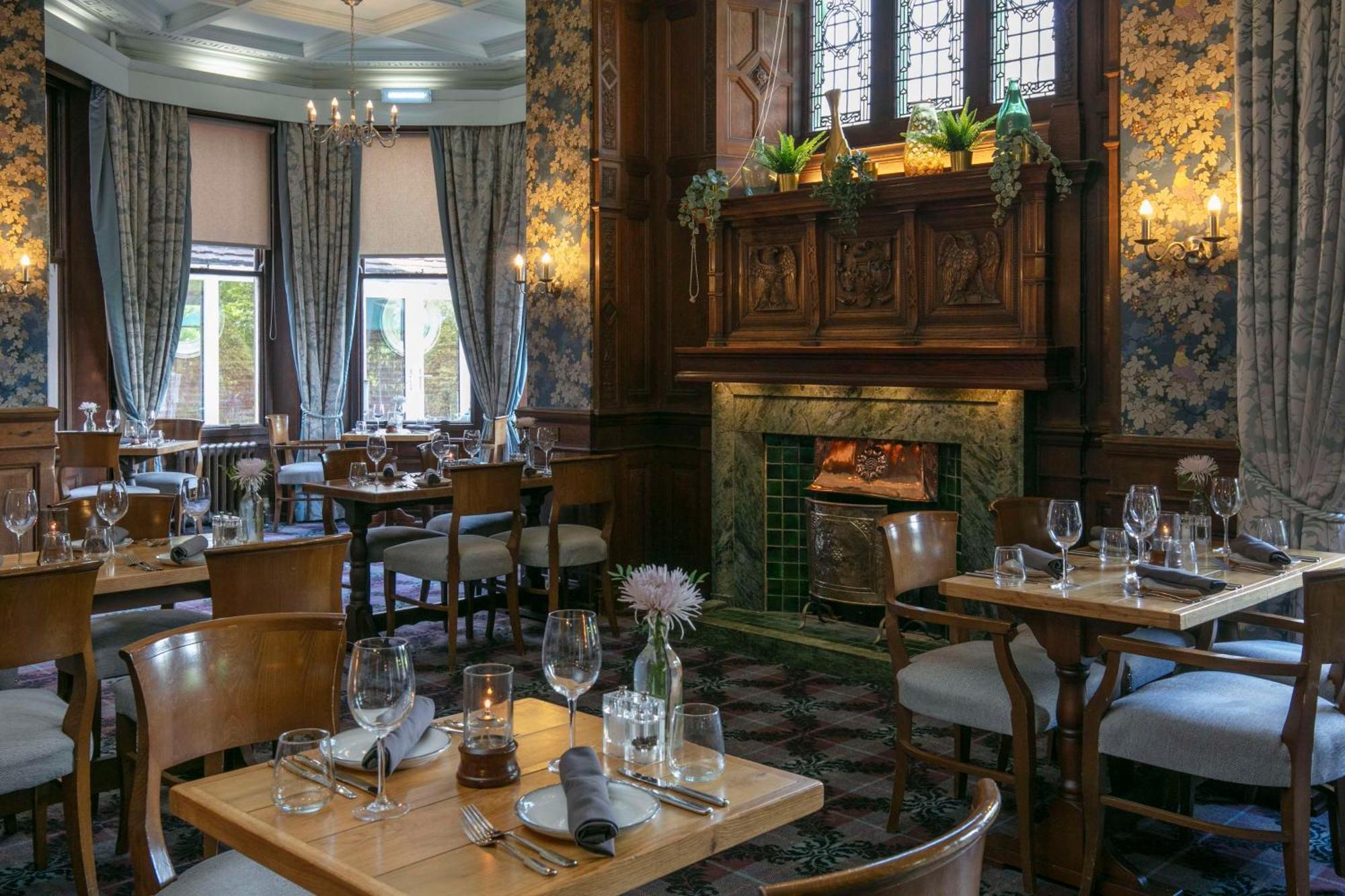 Moor Hall Hotel & Spa Сътън Колдфийлд Екстериор снимка