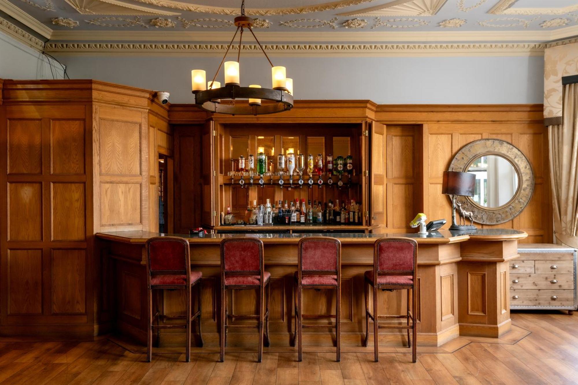 Moor Hall Hotel & Spa Сътън Колдфийлд Екстериор снимка